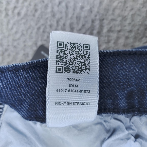 True Religion Ricky Relax Straight Jeans Mens 32x34 Blue Flap Pocket Stretch NWT - Picture 13 of 16